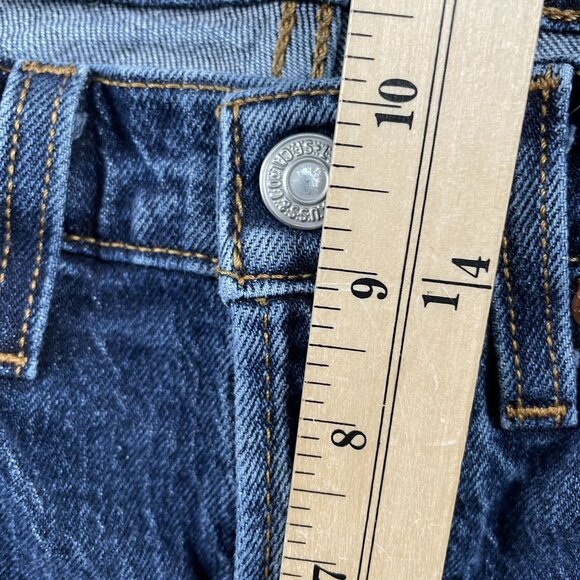 Levis Premium Wedgie Jeans Womens 28 Button Fly Mid Rise Denim Dark Wash - Picture 9 of 11